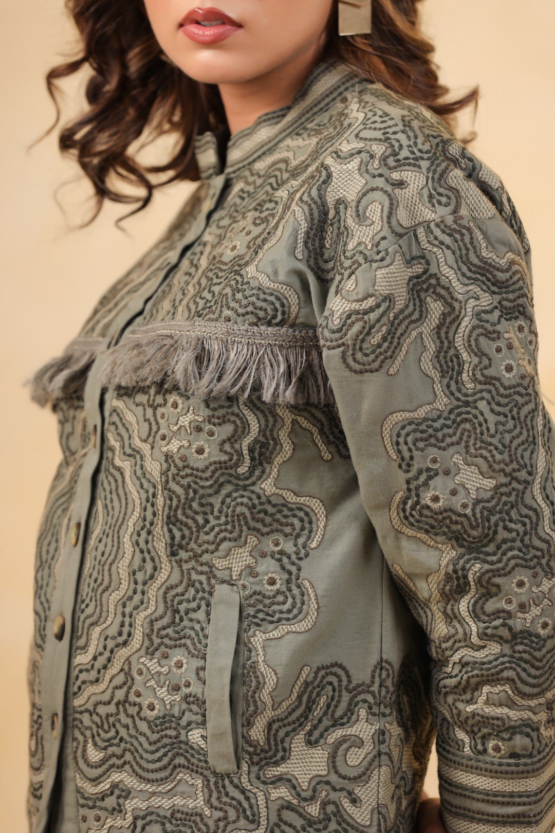 WOMEN EMBROIDERY FASHION JACKET